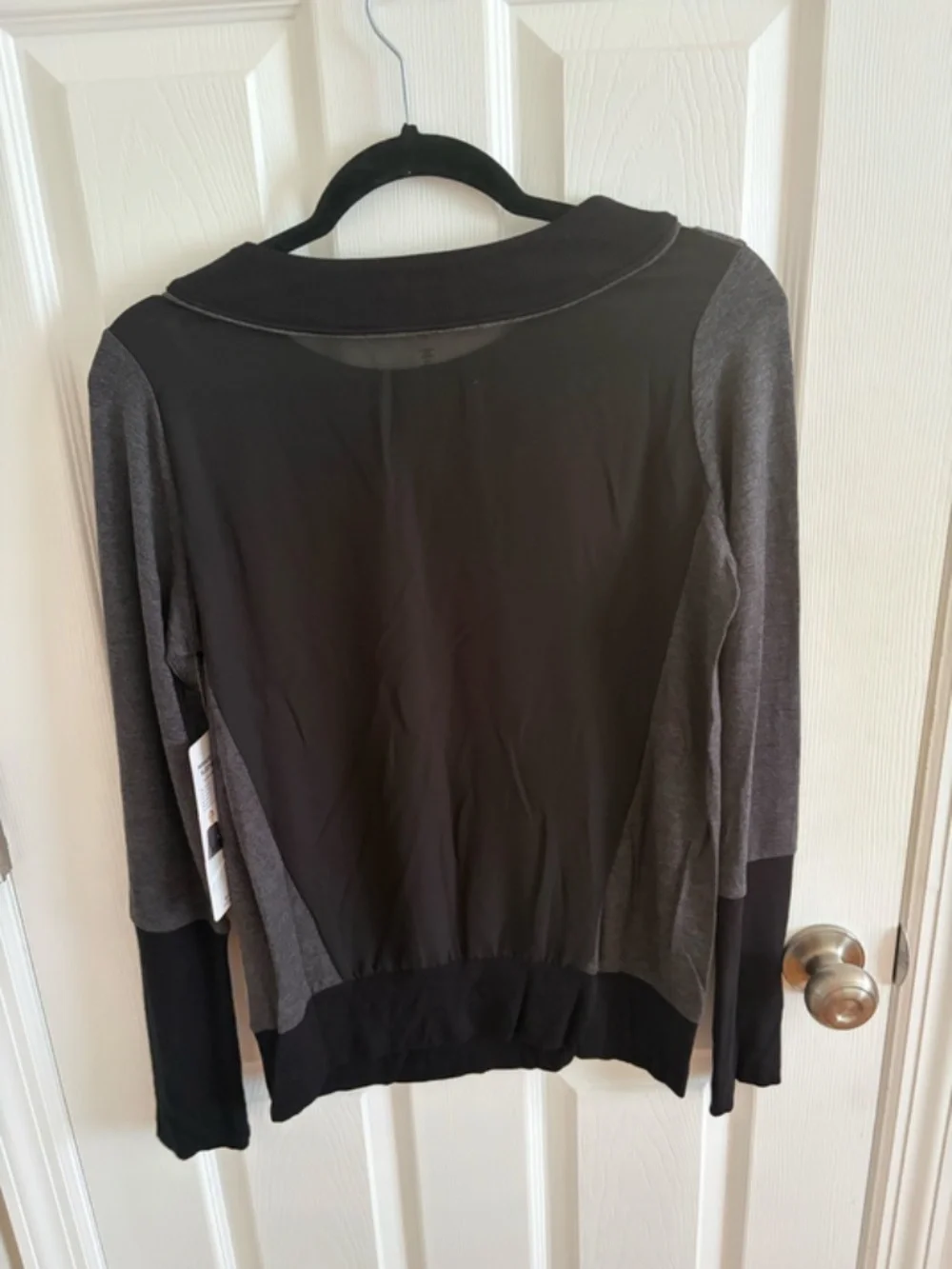 ALO yoga Mirage Long Sleeve black and gray sheer panel shirt size M NWT
